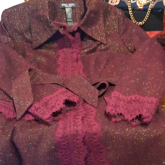 "BEAUTIFUL" Glittery Gold Maroon Lace Front Jacket - Picture 2 of 11